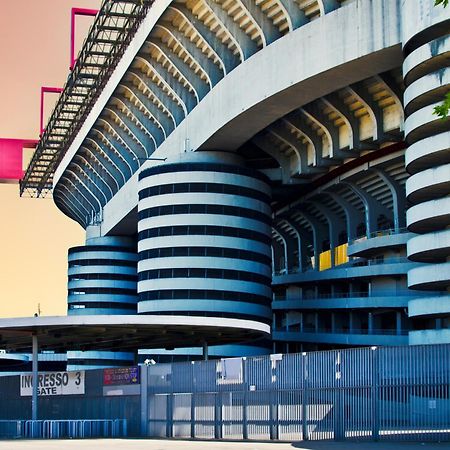 Ferienwohnung San Siro Metropolis House Completamente Smart Mailand Exterior foto